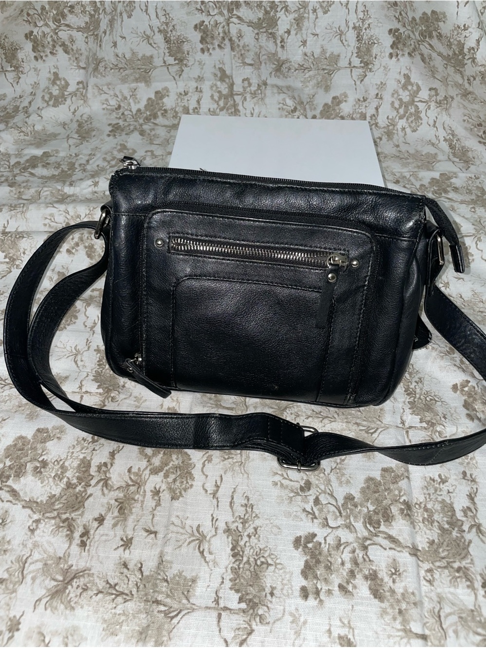 Vintage. Leather Crossbody Bag with Front Zip Pock